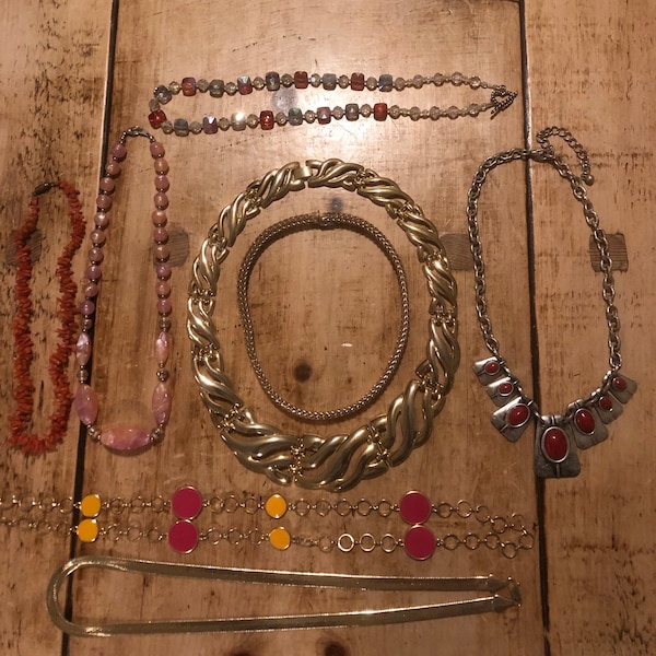 Vintage Necklaces/Chokers selling as a Job Lot