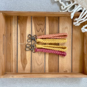 Macrame Wristlet | Boho Wristlet Keychain | Wristlet Keychain | HANDMADE Keychain Wristlet | Macrame Accessories | Gift for Her