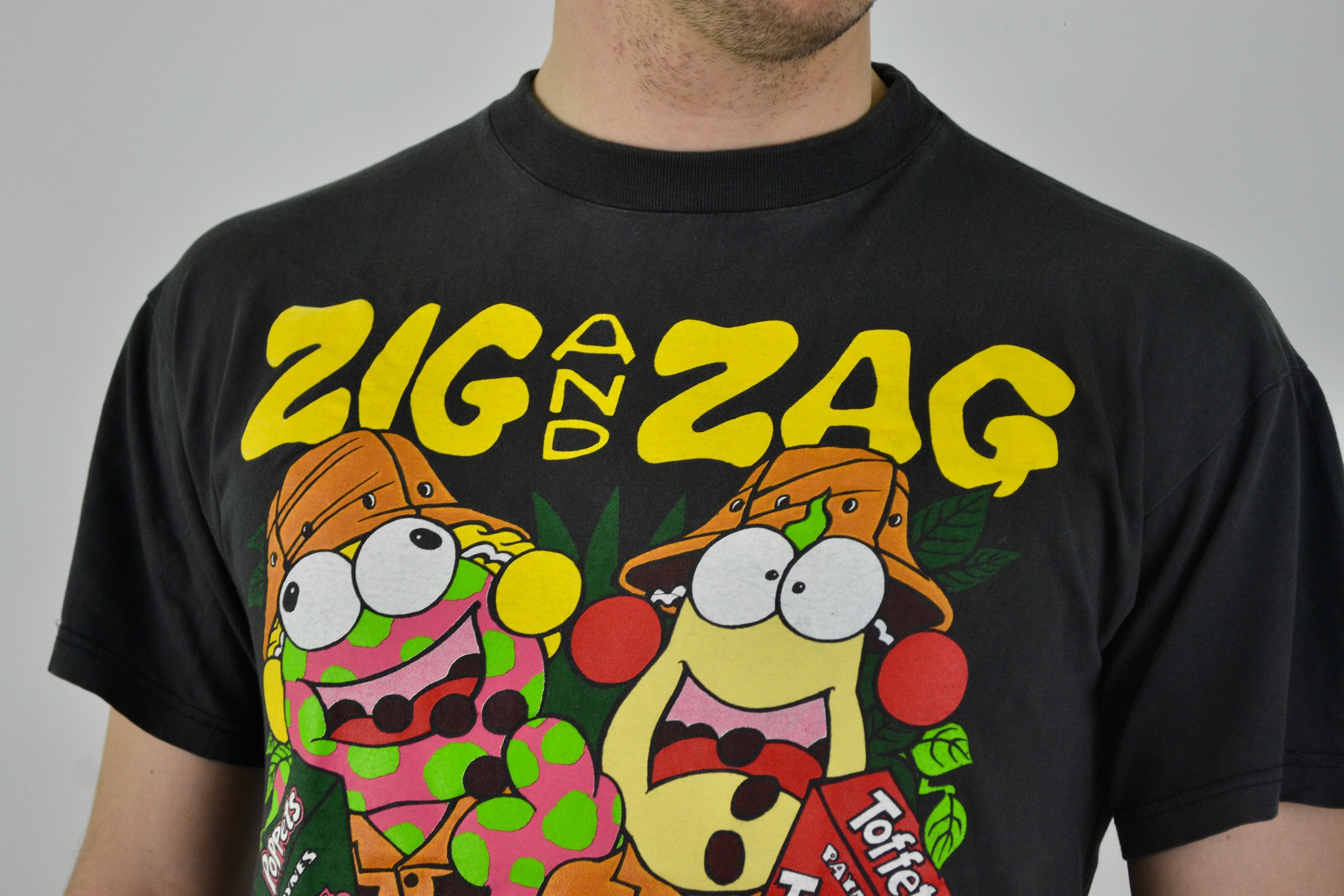 90s Vintage Zig and Zag Shirt Size Medium Vtg Black Black Etsy India