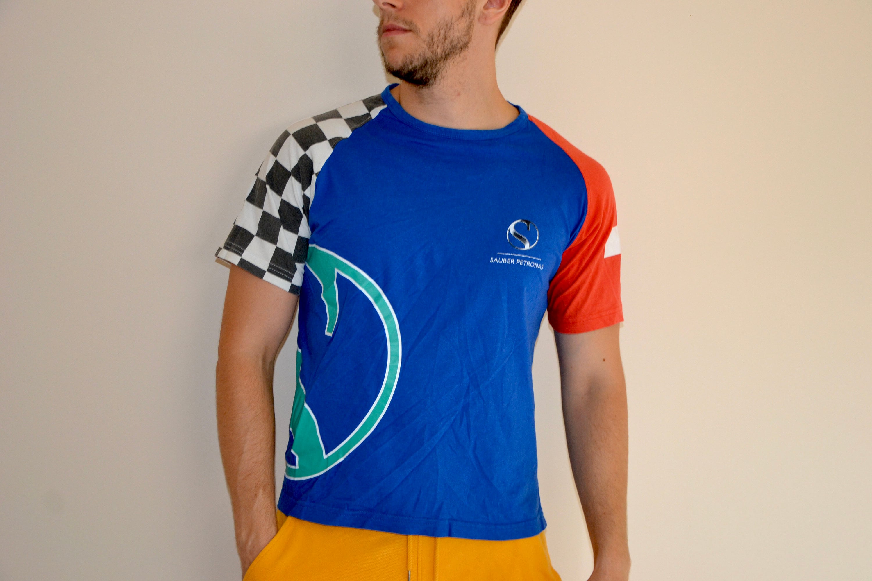 Vintage Red Bull Sauber Petronas Shirt Size Small Medium Vtg Color