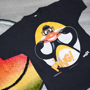 90s vintage Creature Comforts shirt Size Medium Wallace and Gromit Advertise promo tee (Zig and Zag, Wombles, Muppets show, Sesame Street)