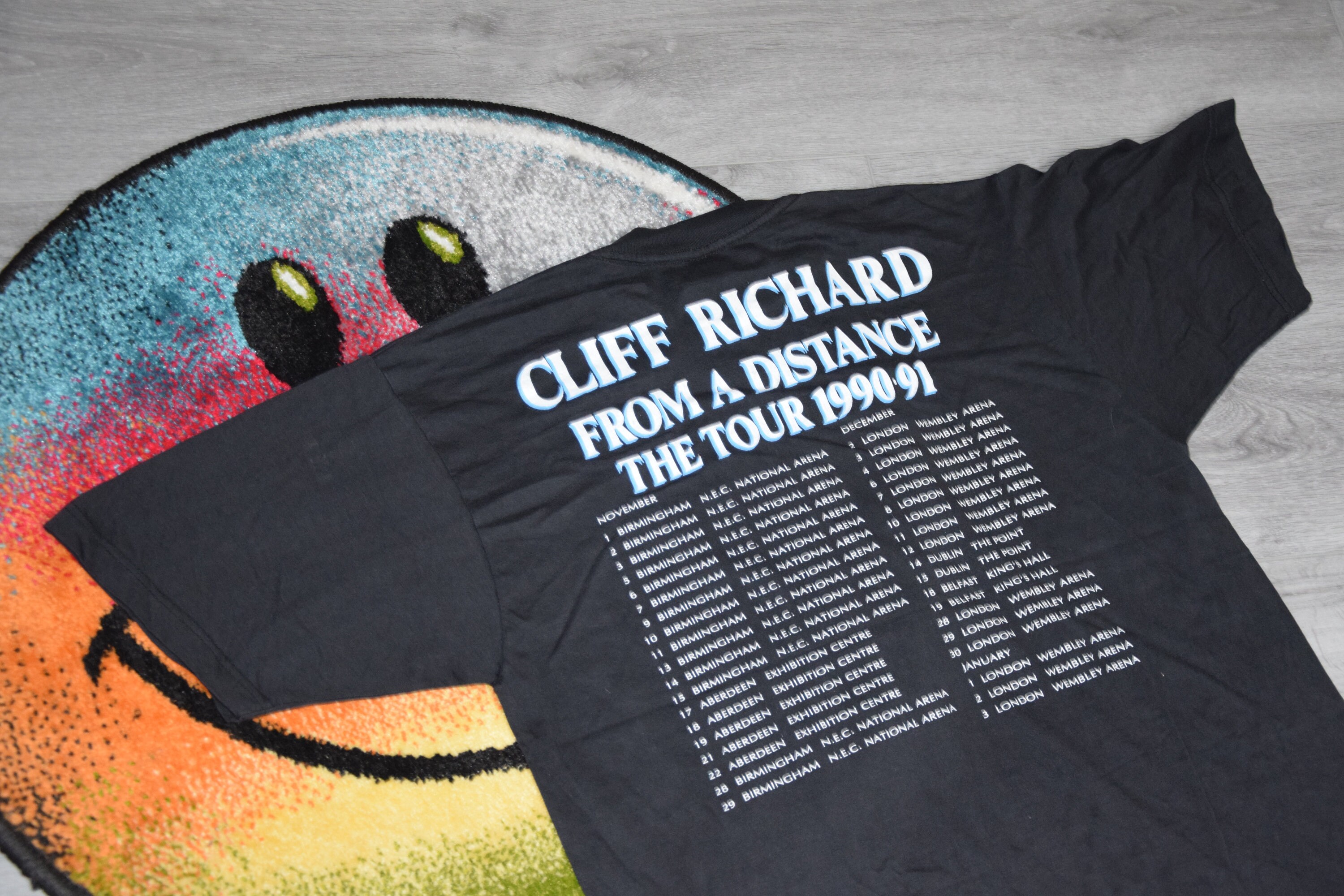 90s Vintage Cliff Richard Shirt Size Medium Vtg Black From a