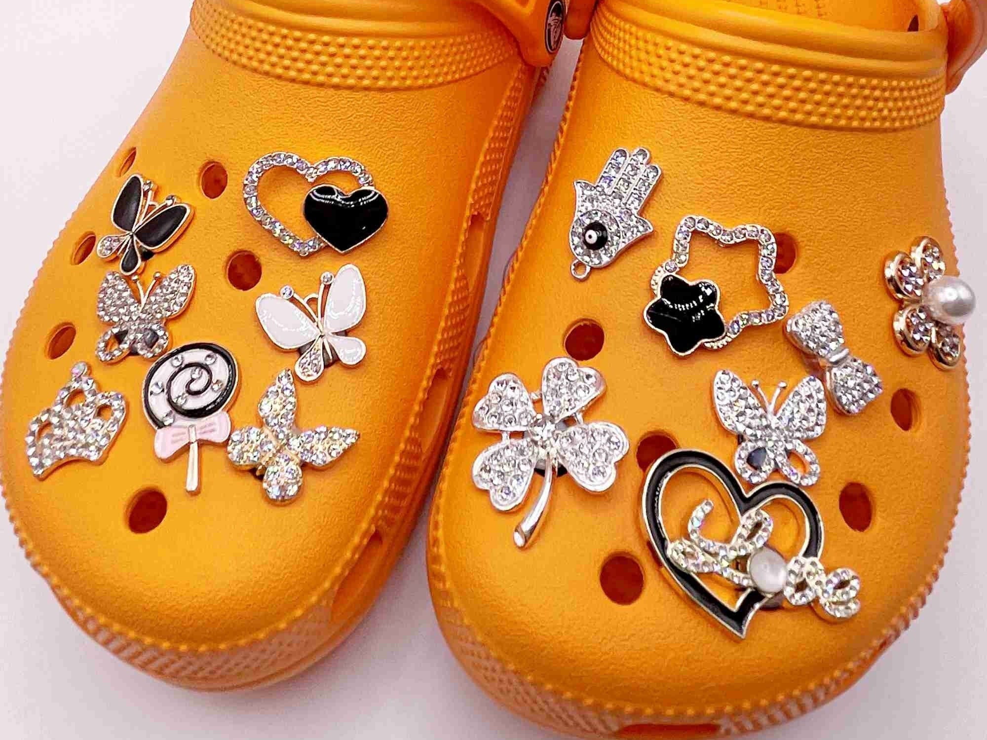 Luxury Pumpkin Car CROC Charms Designer DIY Pearl Chain Shoes Decaration  Charm for Croc JIBS Clogs Kids Boys Women Girls Gifts