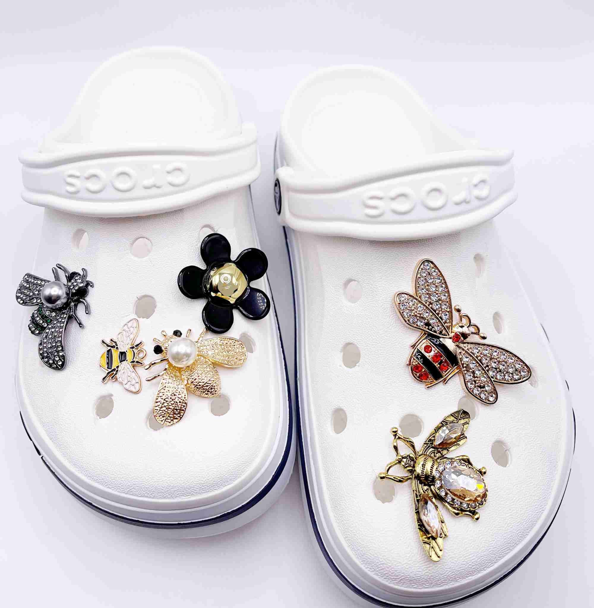 dijes de lv, coco chanel y gucci para crocs