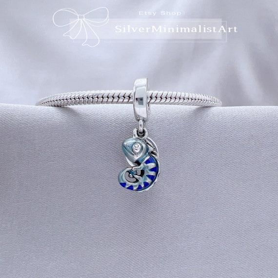 Colour-changing Chameleon Dangle Charm 