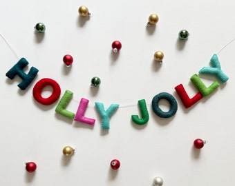 Holly Jolly felt banner, Merry Christmas Garland, Felt ball garland, Holiday garland, Vintage Christmas/ Merry Christmas Mantle decor