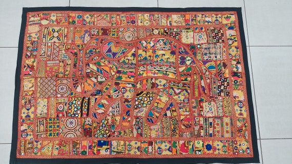 Ancienne tapisserie bohème en patchwork brodé indien beaux-arts à