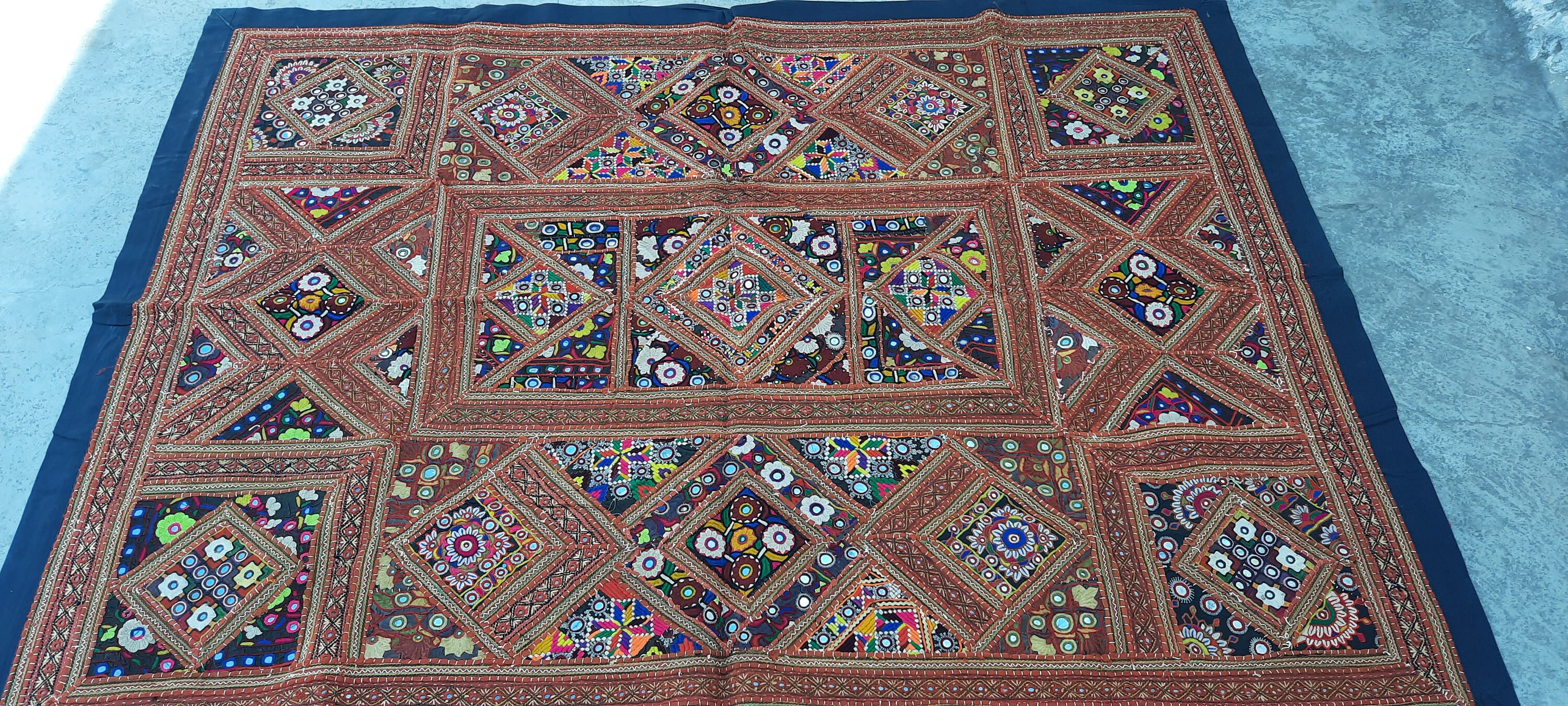 パッチワークの壁掛け、ヴィンテージの珍しいシンドパキスタンの手刺繍
