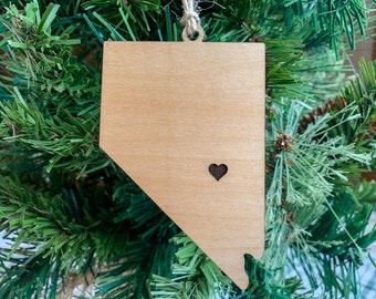 Nevada Ornament with Heart Marker, Customizable Christmas Ornament, Personalized Wood Engraved Gifts, Nevada Souvenir