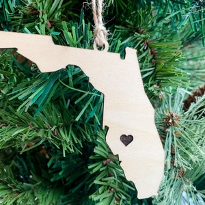 Florida Ornament with Heart Marker, Choose Any State, Customizable Christmas Ornament, Personalized Wood Engraved Gifts, Florida Gifts