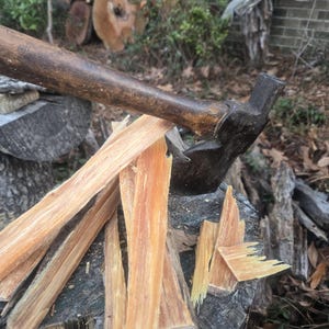 1lb of fresh cut Fatlighter Sticks - Resinated Eastern Longleaf Pine Firestarter sticks. ~10 sticks 9inches long Foraged and cut by my hand