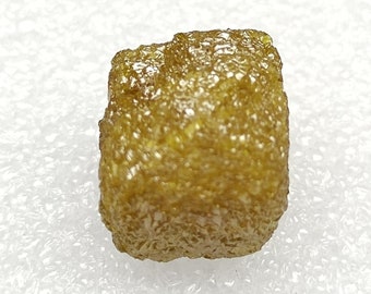 Cubo di diamante grezzo naturale da 20,56 carati: non tagliato, non lucidato