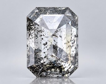 Diamante natural pulido suelto de 1,40 quilates con vetas de esmeralda y sal y pimienta (7,6 x 5,5 mm).