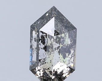 0,93 ct zeshoekige zout-en-peperdiamant: natuurlijke losse steen (8,3 x 4,5 mm)