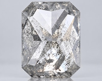 Diamante natural pulido suelto de 1,49 quilates con vetas de sal y pimienta (7,2 x 5,6 mm).