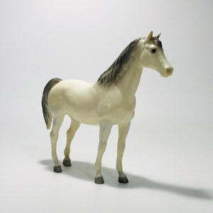 Vintage Breyer Horse Arabian Mare PRIDE Glossy Early Model Horse Figurine Classic Breyer Traditional Horses Collectible Equestrian Toy Pony