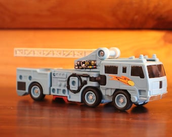 Vintage 1986 G1 Hot Spot Protectobot Blue Fire Engine Truck