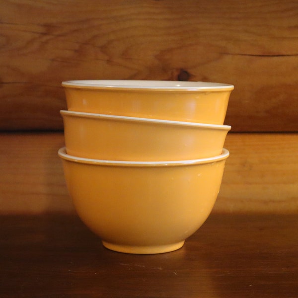 Vintage Tangerine Orange Melamine Bowls (Set of 3)