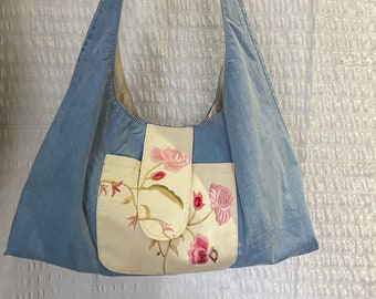 Sac à main bleu en denim recyclé