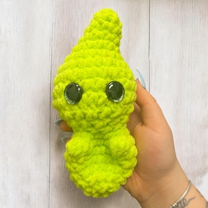Mystery Color Wisp Plüschtier – Handgemachtes gehäkeltes Plüschtier – Amigurumi Spirit – Überraschungsgeschenk für Kinder oder Sammler – Weiches Plüschtier