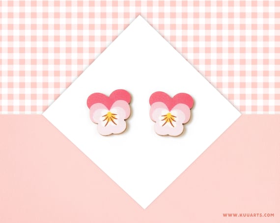 Plywood earrings - SUPER LIGHT - pretty little flower pink pansy stud earrings - by Kuu Arts
