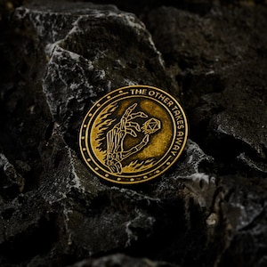 Handmade DND Coin What One Hand Gives Coin | 1 or 20 Role Playing Inspiration Tokens / TTRPG Dungeons and dragons charachter coins DOLDOLS