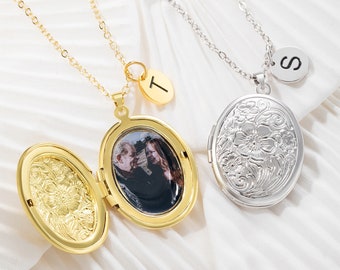 Flower Locket Necklace, Keepsake Photo Frame Charm, Custom Initial Locket Necklace with Photo, Gift for Mom/Grandma/Women