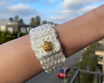 Hand Knit Woven White Crochet Cuff Anklet/Bracelet with Snap Closure with Gold Accent