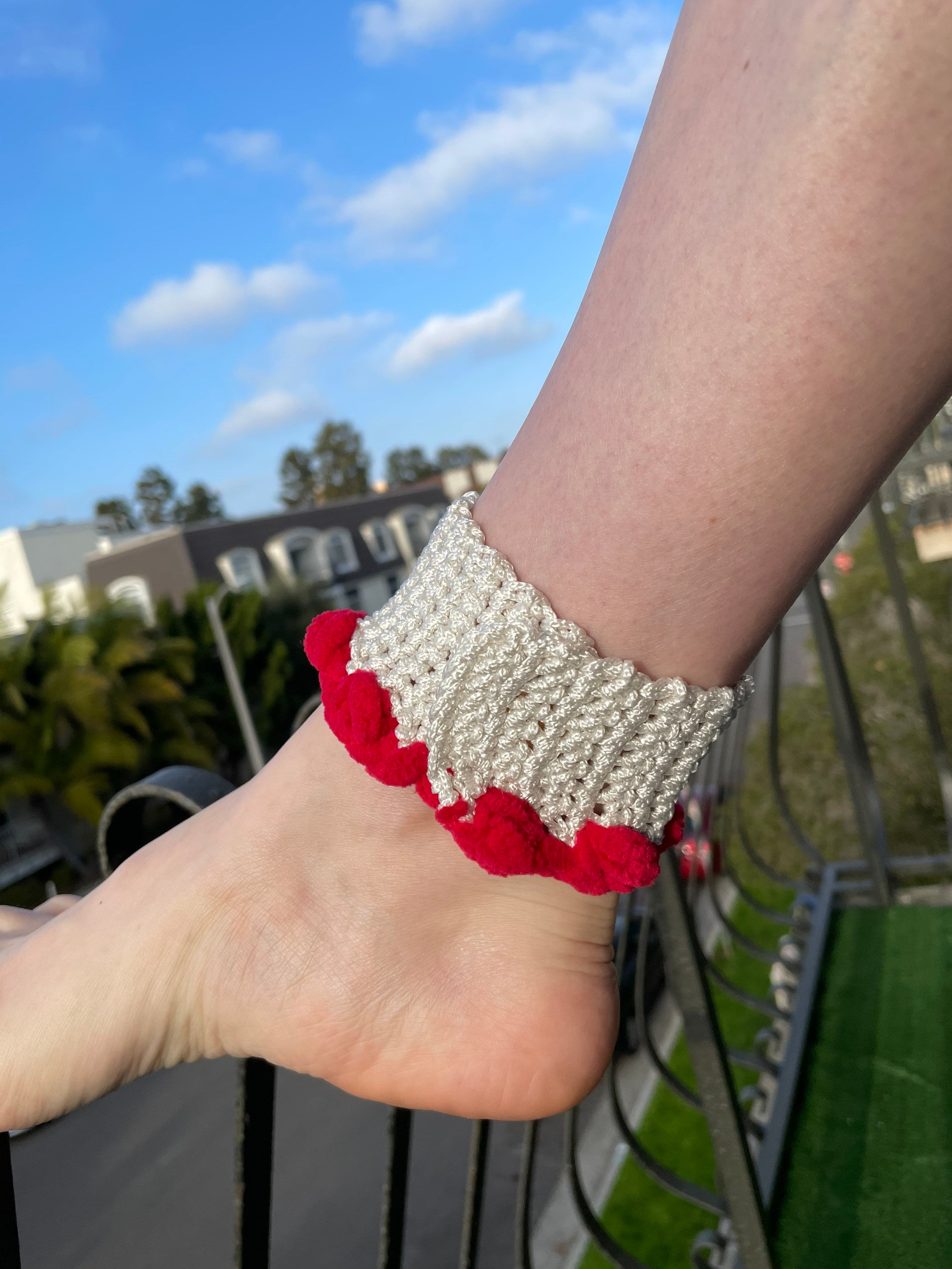EASIEST CROCHET ANKLE BRACELET, for baby to adult. - YouTube