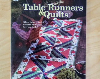 Quilting Pattern Booklet Table Runners and Quilts