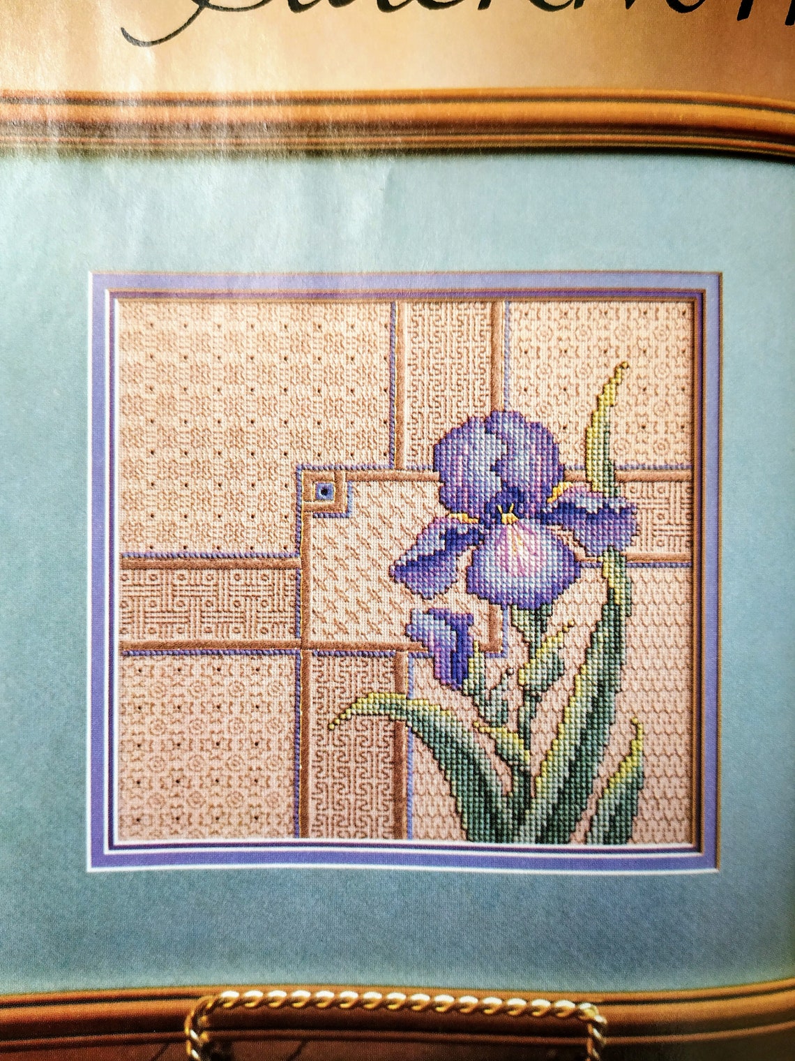 Set of 2 vintage cross stitch and country crafts magazines