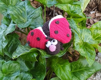 Ladybug amigurumi crochet pattern