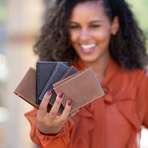 Mens Bifold Leather Wallet, Personalized Classic Bifold Wallet, Slim Leather Wallet, Handmade wallet, Minimalist Wallet, Gift For Him image 3