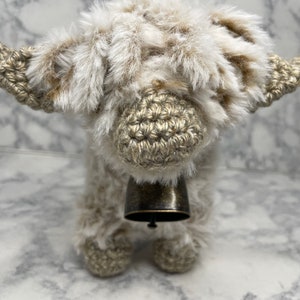 Crochet Mini Highland Cow Amigurumi Pattern image 2