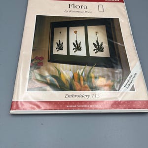 Husqvarna Viking Stickscheibe 113 - Flora (Katarina Roos) - für Designer I - 3-fach Stickrahmen