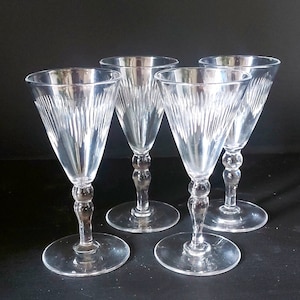 Art Deco Vintage Liquor Glasses