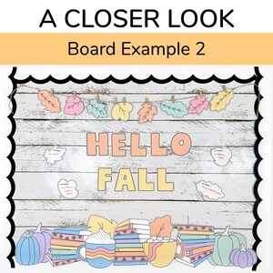 Puede incluir: Un tablero de anuncios de clase decorado con un tema oto&ntilde;al. El tablero presenta una pancarta con hojas de colores, las palabras "Hello Fall" en letras grandes y una variedad de decoraciones de oto&ntilde;o, incluyendo calabazas, libros y tazas de chocolate caliente.