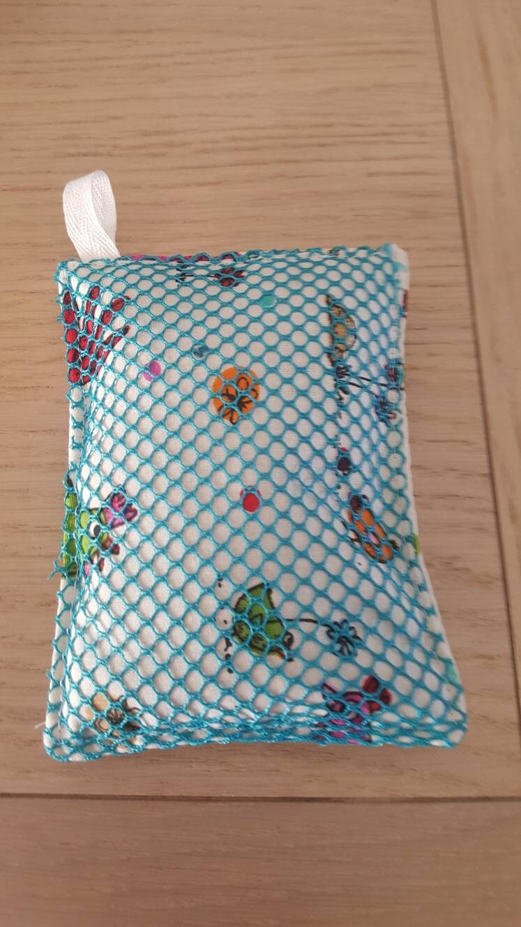 Kit , Zéros Déchets 1 Eponge avec Une Attache et Essuie Tout Assorti