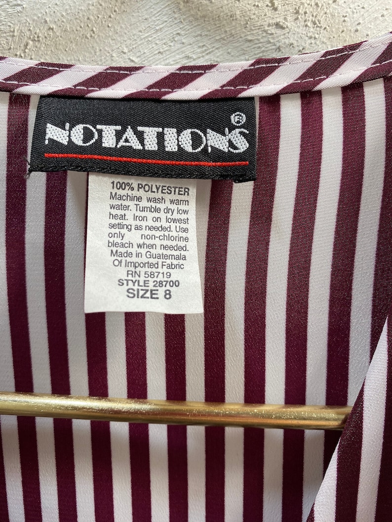 Vintage 1980/'s Notations Button Down Women/'s Blouse Burgundy and White