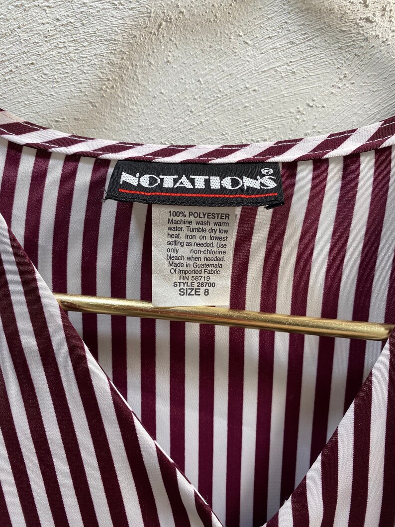 Vintage 1980/'s Notations Button Down Women/'s Blouse Burgundy and White