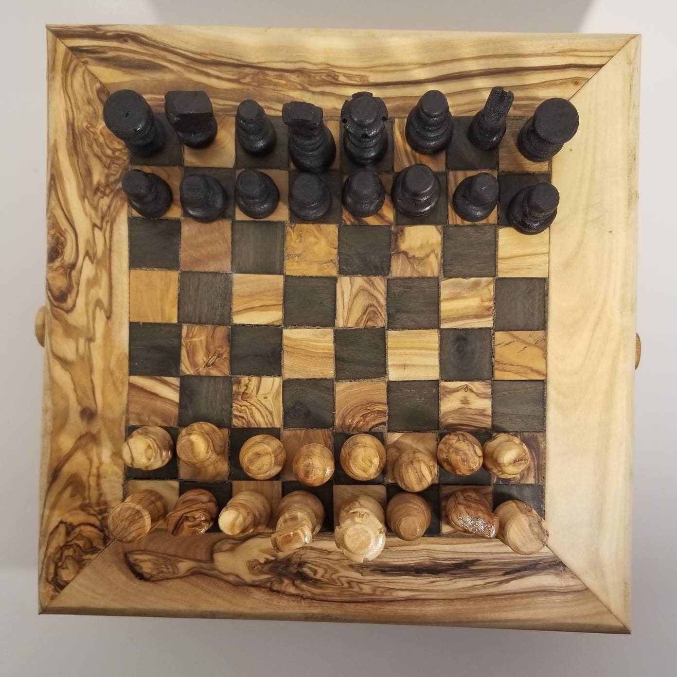 Olive wood English model chess pieces - Mora Toys · Games