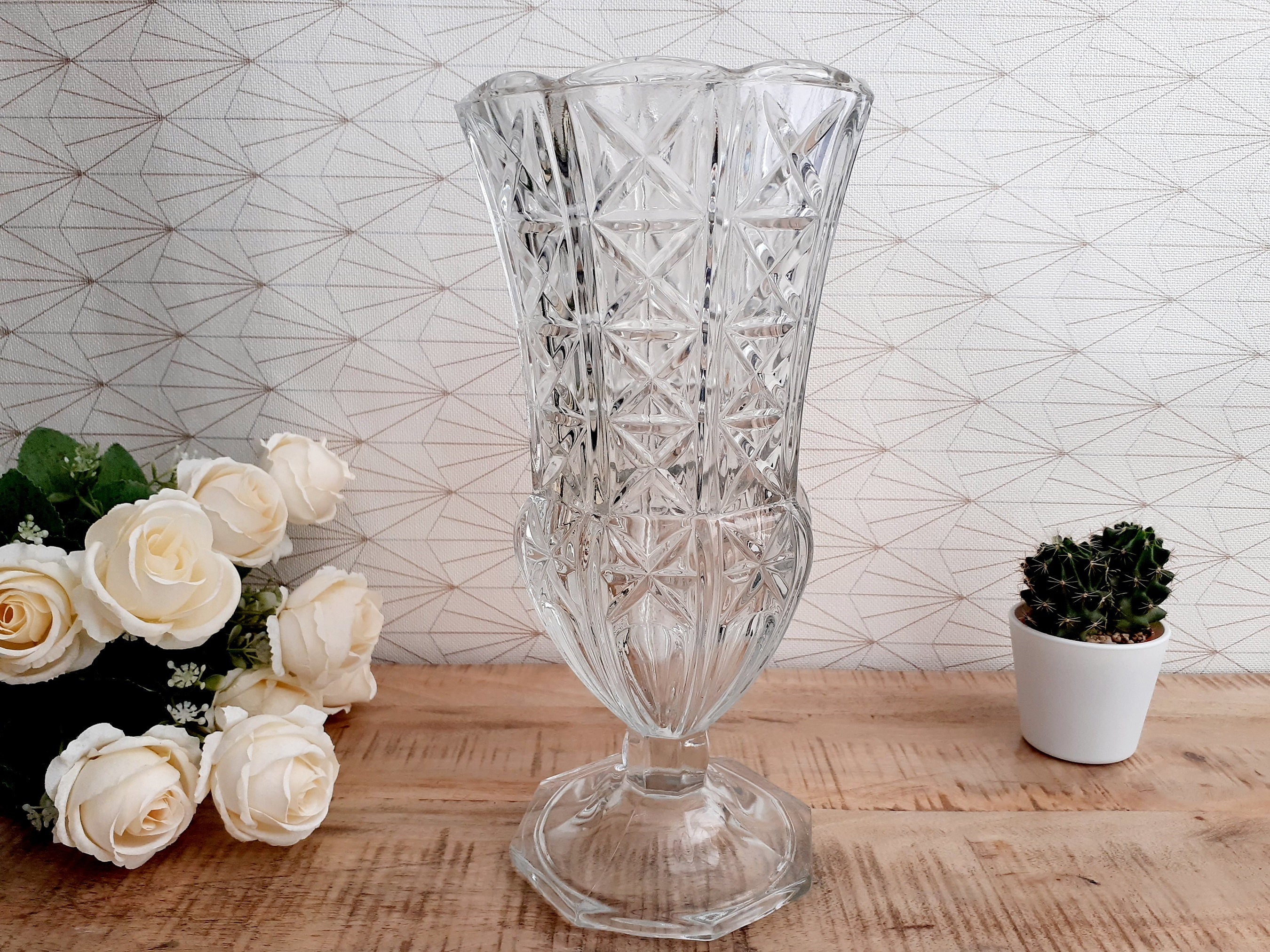 Magnifique Vase Vintage en Verre Ciselé