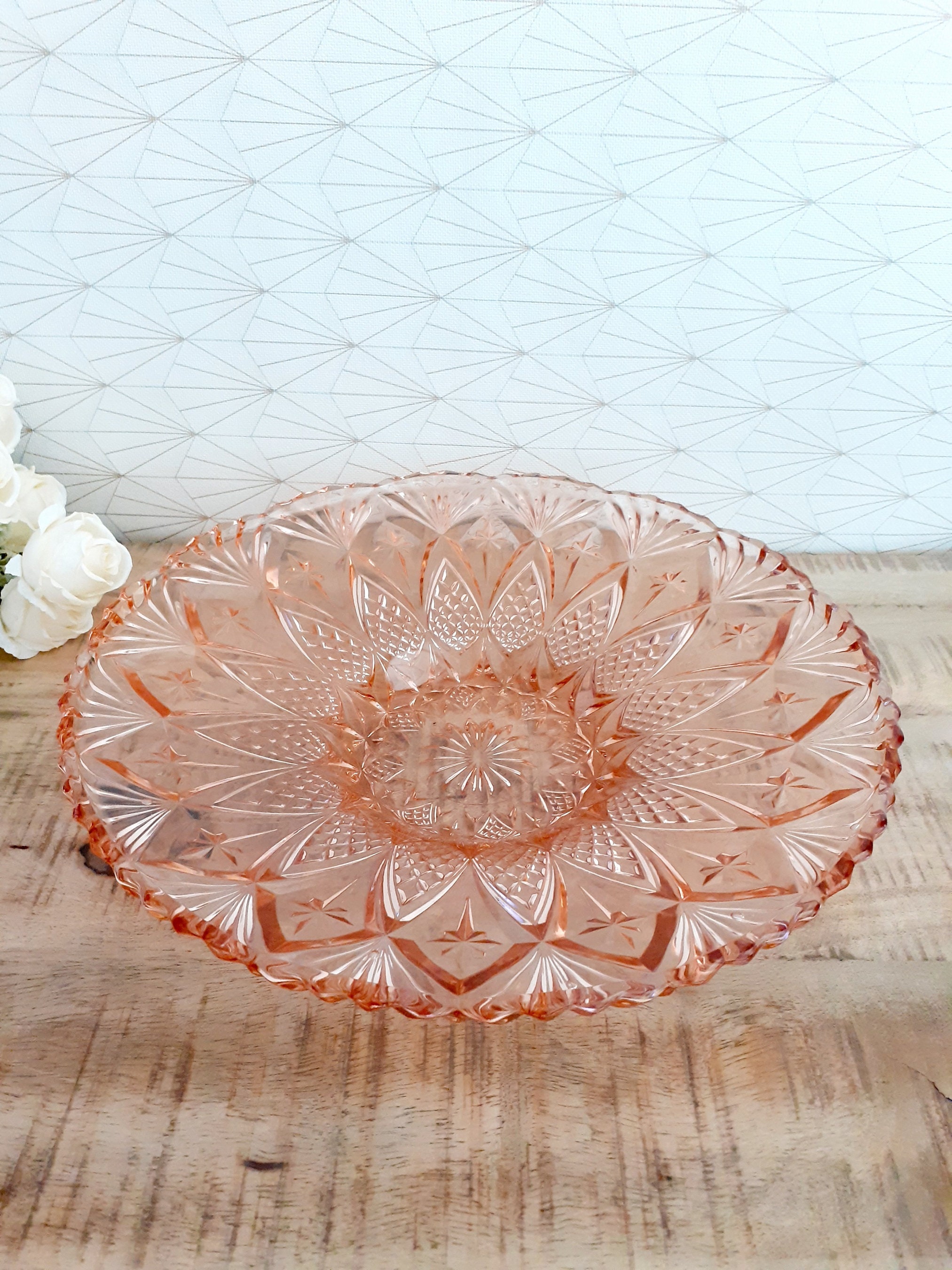 Magnifique Plat Vintage en Verre Ciselé Rose