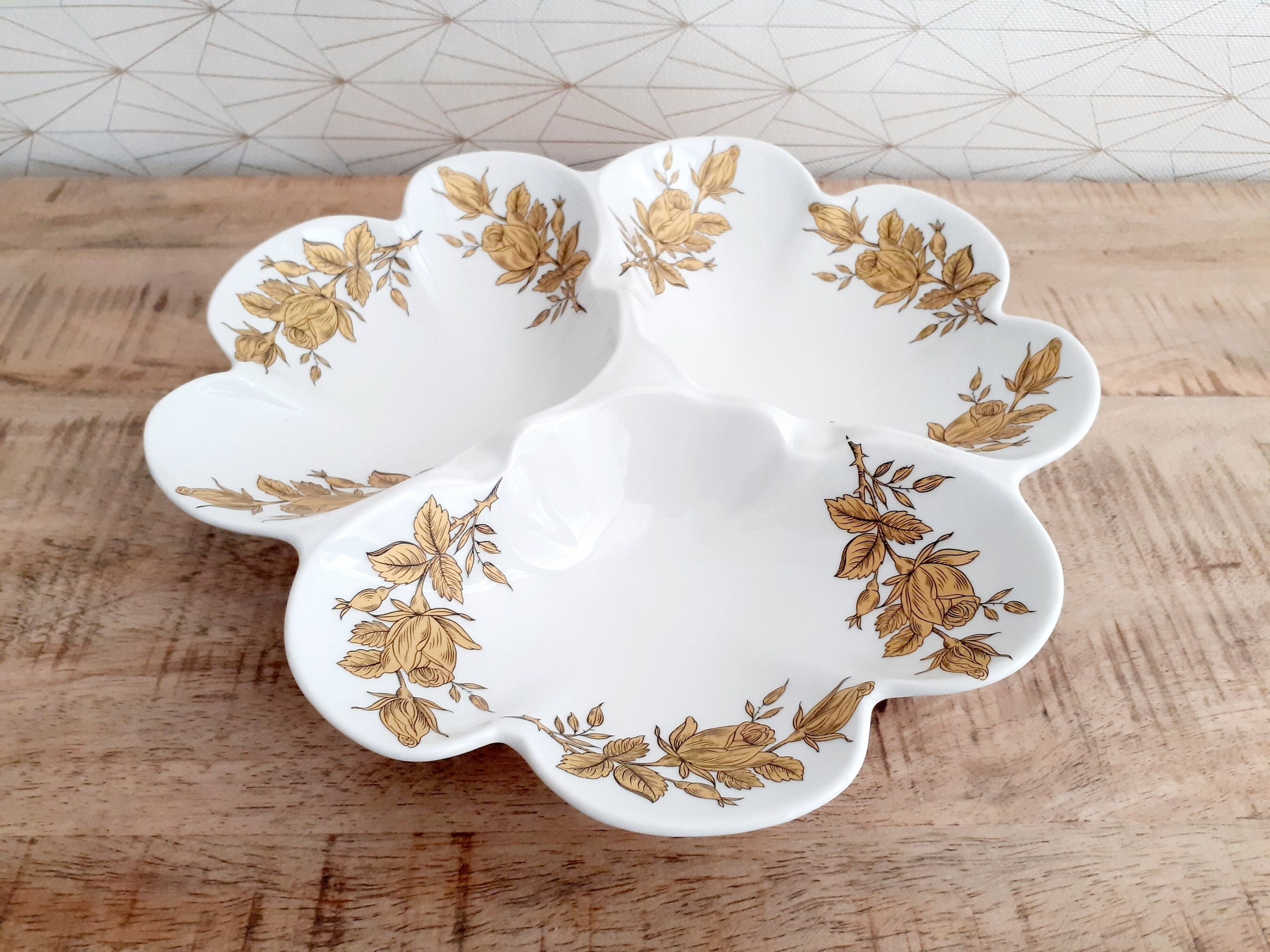 Plat de Service ou Apéritif en Porcelaine France Pillivuyt