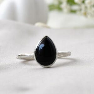 Natural Black Onyx Ring - Sterling Silver Ring Black Gem - Onyx Pear Silver Ring - Women Ring - Minimalist Ring - Silver Ring Black Stone