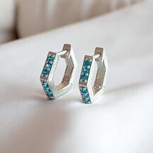 Hexagon Huggie Hoop in Sterling Silver - Geometric Hoop Earrings - Huggie Earrings - Minimalist Hoops - 925 Sterling Silver - Gift For Her