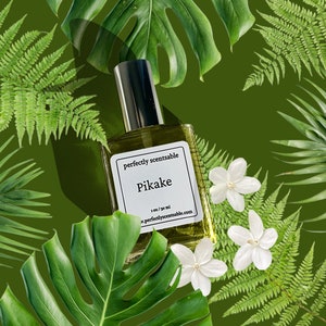 Pikake Perfume Oil - Flowers are the traditional blossoms used for making Leis in Hawaii.