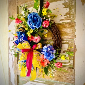 Schmetterlingskranz, Türkranz, Blumentürdekor, Frühlingsblumenkranz, Frühlingstürkranz, Frühlingskranz, Türkranz, Frühlingsdekor