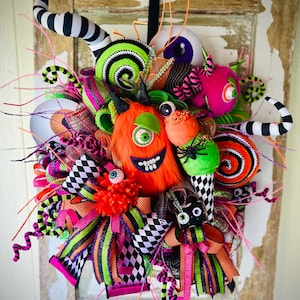 Monster Eyeball Halloween Wreath: Neon Green, Pink & Orange