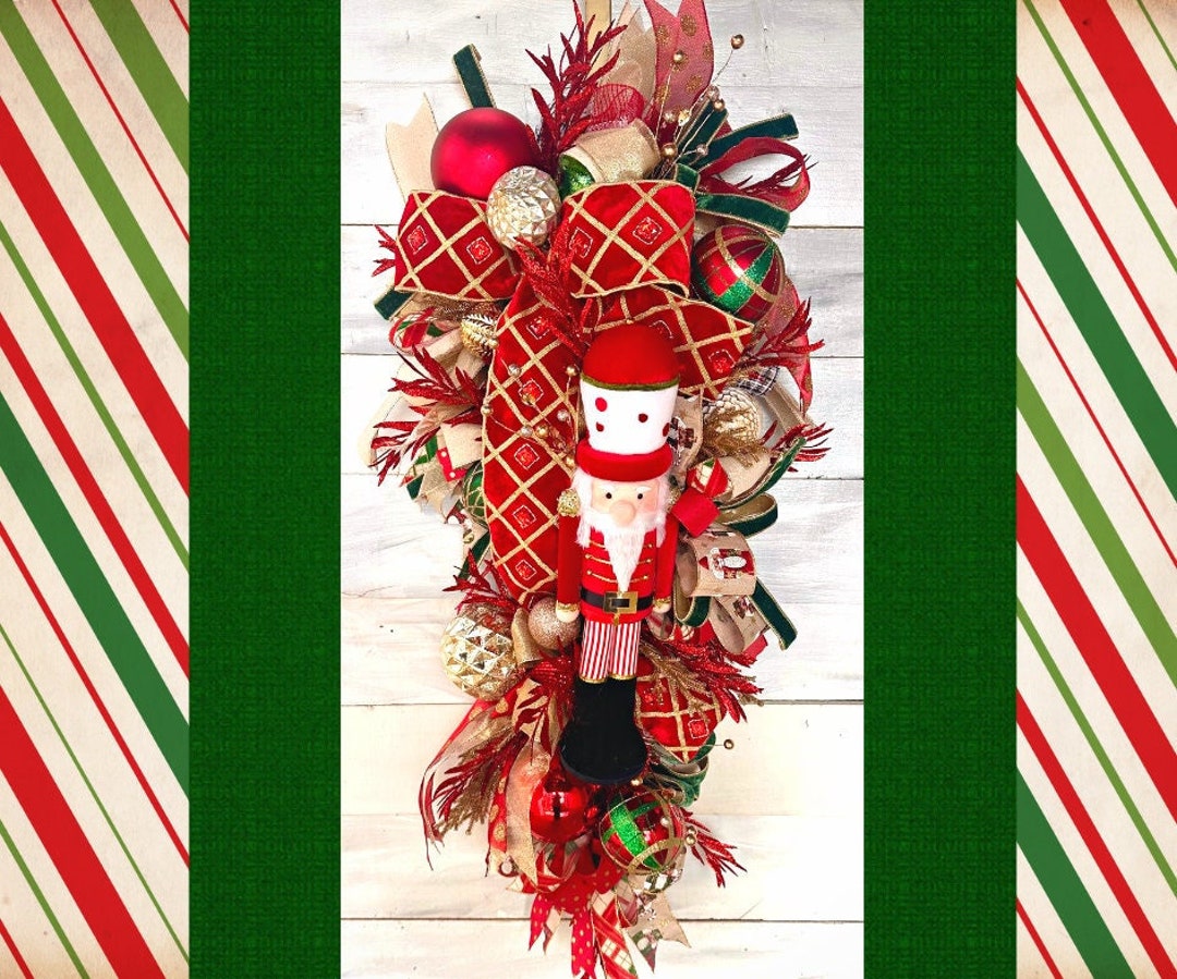 Nutcracker Swag, Large Christmas Nutcracker Wreath, Christmas Wreath